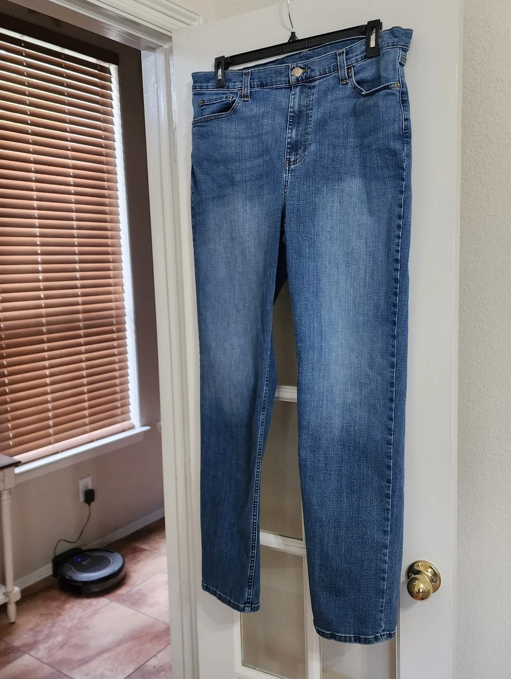 L.L.Bean BeanFlex Jeans 38x34 Medium Wash Stretch Straight COOLMAX FLAWED